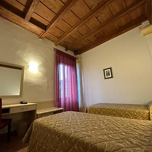 Bed & Breakfast Domus San Bernardino, Verona